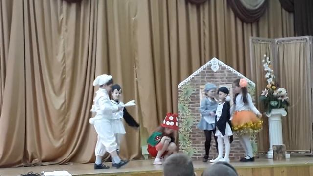 Спектакль смотреть онлайн