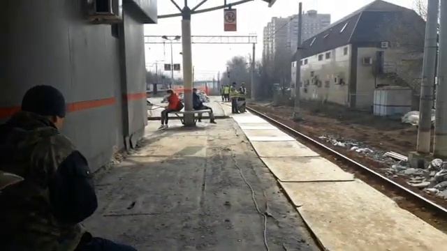 На Фабричной и на Выхино смотреть онлайн