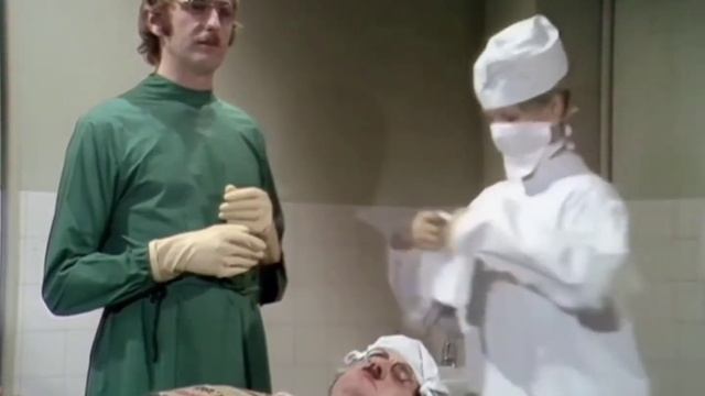 monty pythons flying circus out of context смотреть онлайн