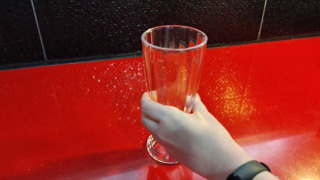 Молочный коктейль с бананом смотреть онлайн