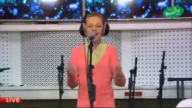 13 летняя девочка перепела певицу Iowa'Улыбайся' cover 13 ktnyzz ltdjxrf gthtgtkf gtdbwe iowa'eks,f смотреть онлайн