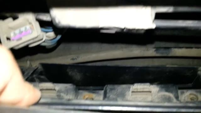 Замена вентилятора охлаждения Ситроен С5-1 на аналог. смотреть онлайн