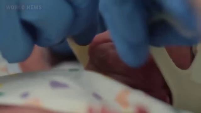 Ребенок родился на 3,5 месяца раньше. Отец снял видео о первом его годе смотреть онлайн