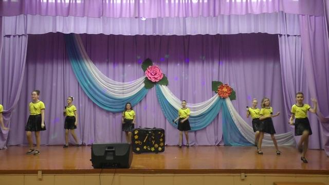 Образцовый вокально-эстрадный ансамбль "Каприз" Билеты на проверочку. смотреть онлайн