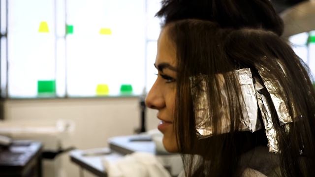 Яркое преображение хулиганки в леди для коллекции WELLA смотреть онлайн