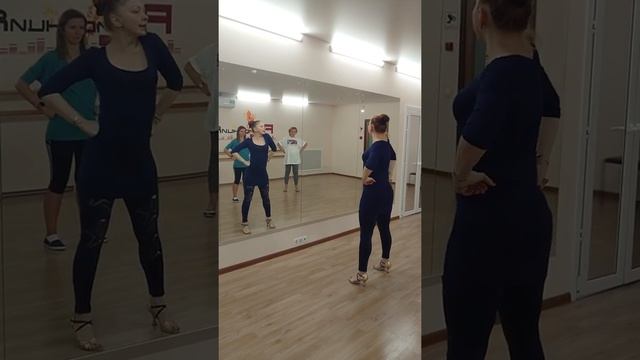 Бачата. Урок 75 смотреть онлайн
