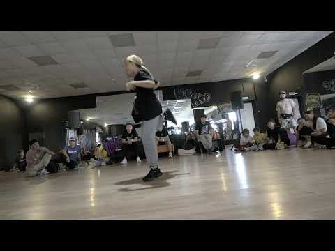 Брейкданс батл ↔ Дети 10-13 лет ↔ Van vs Melena ↔ 1'8 ↔ WHO IS WIN #whoiswin #bmvideo смотреть онлайн