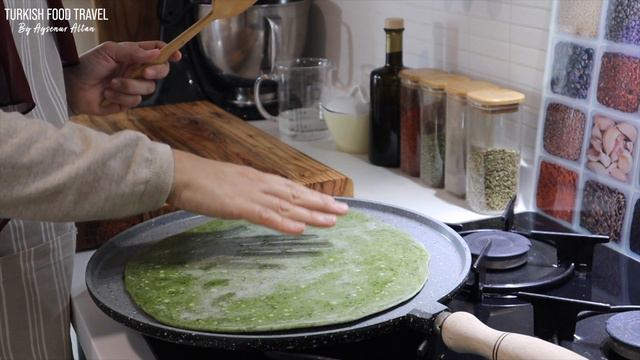 Easy No Machine Homemade Pasta - Turkish "ERİŞTE" How to Store & Cook смотреть онлайн