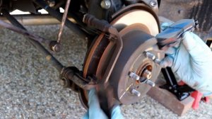 How to replace brake pads on a Toyota Highlander / Kluger