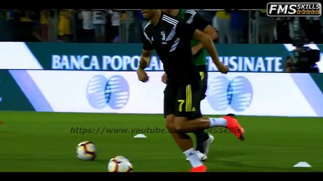 Это ДЕЛАЕТ РОНАЛДУ КОГДА ХОЧЕТ ВЫИГРАТЬ●Лучшие ФИНТЫ И ГОЛЫ смотреть онлайн
