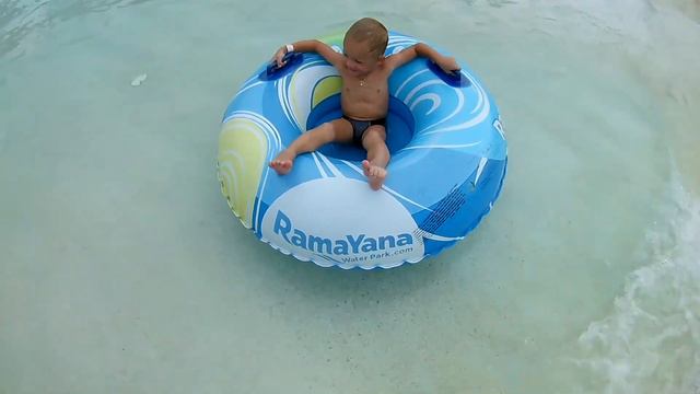 #3 Ленивая река с китайцами Аквапарк Рамаяна Паттайа Таиланд смотреть онлайн