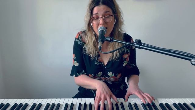 Little Bit Of Love - Tom Grennan | Cover смотреть онлайн