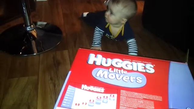 Fun with a huggies box... смотреть онлайн