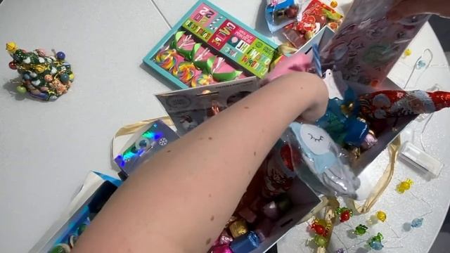 Светящиеся новогодние подарки ?.