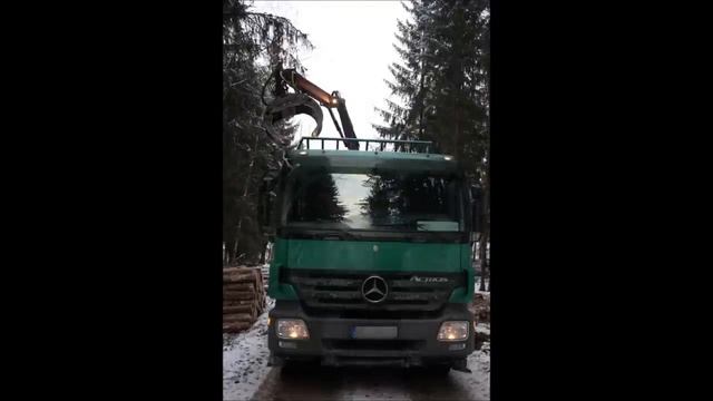 Timbertruck MB Actros 3346 In Action
