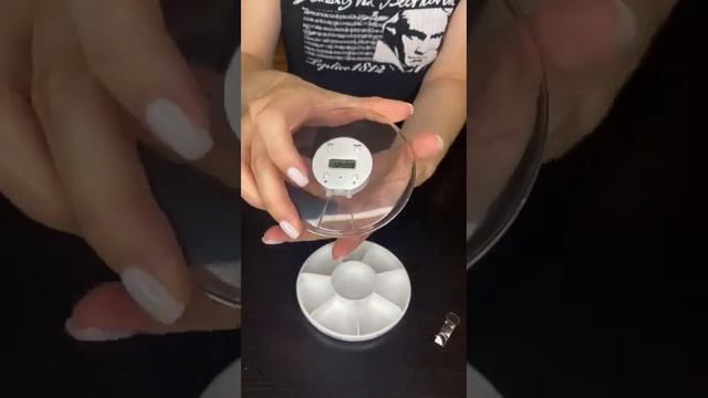 Таблетница на 7 дней / С будильником / Органайзер на неделю / контейнер для таблеток и лекарств смотреть онлайн