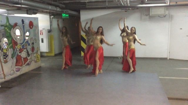 Tarkan - Belly dance "Iskandariya" смотреть онлайн
