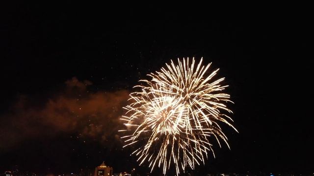 Салют на день города Чебоксары (видео с дрона) смотреть онлайн