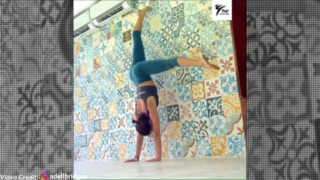 BEST FEMALE Split Stretching EXERCISES@TKD Action.mp4 смотреть онлайн