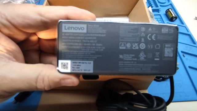 Unboxing Lenovo USB-C Mini Dock AR смотреть онлайн