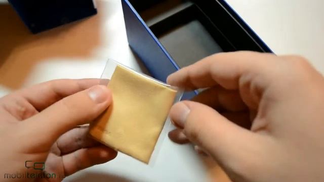 Распаковка Nokia C3-01 Gold Edition (Touch and Type) (unboxing) смотреть онлайн