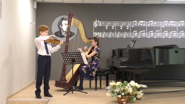 Л.Боккерини "Менуэт". исп. Нефедова Василиса, 11лет арфа, и Нефедов Миша, 9 лет скрипка. смотреть онлайн