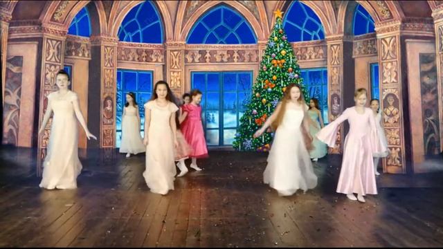 Первый бал и первый вальс (СДК Коржевский) смотреть онлайн