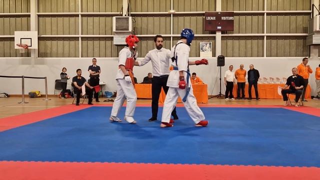 Nandato participa a un torneo de Karate смотреть онлайн