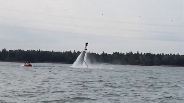 Подборка видео о уходящем лете, о катакомбах о BMW i8 электро смотреть онлайн