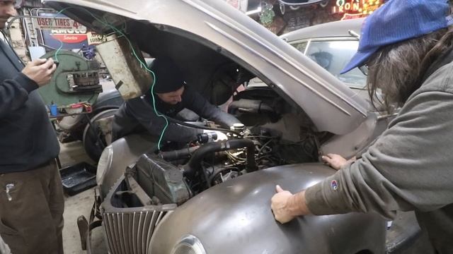 First Drive Of Mad Scientist's 1939 Ford Coupe смотреть онлайн