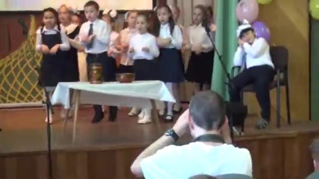 2014.05.21. Школа №1268. Класс 1''Б''. Окончание 1-го класса смотреть онлайн