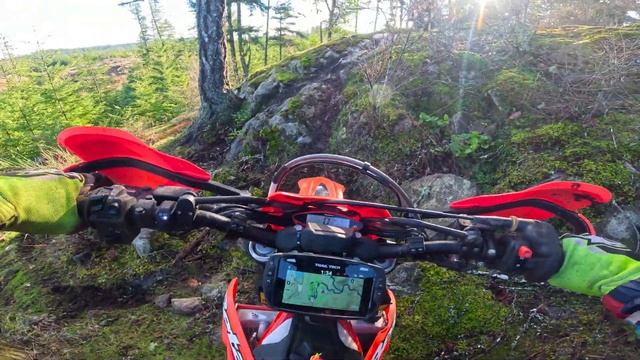 I Had My Worst Crash On My Beta X Trainer This Enduro смотреть онлайн