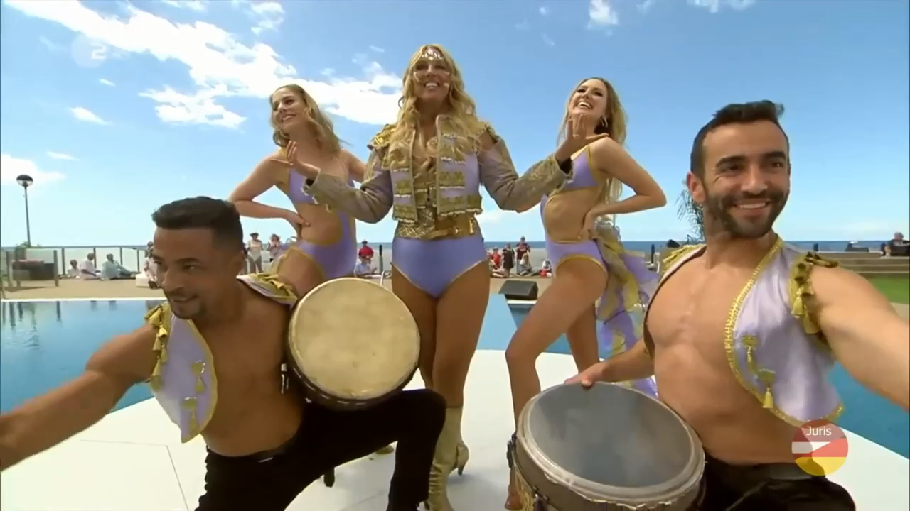 Loona - Oh La La Everbody On The Floor (ZDF-Fernsehgarten on tour 28.04.2019) смотреть онлайн