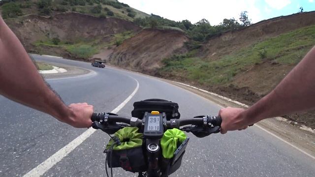 Скоростной велоспуск с буйнакского перевала, downhill смотреть онлайн
