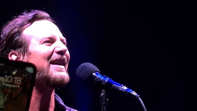 Pearl Jam - I Won't Back Down (Tom Petty) - Safeco Field (August 10, 2018) смотреть онлайн