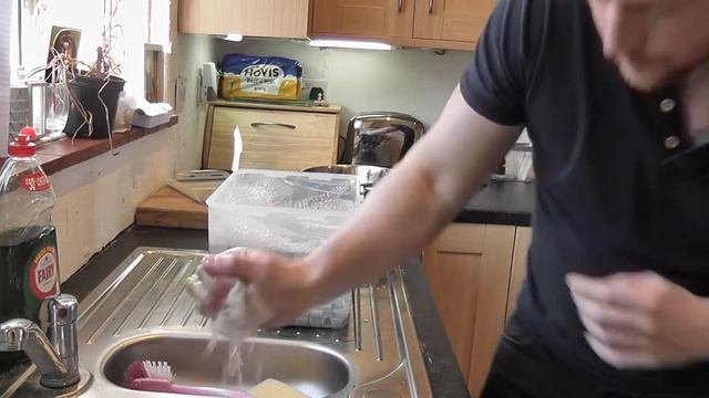 How to service a mixing desk Part 1 - Mixer Cleaning смотреть онлайн