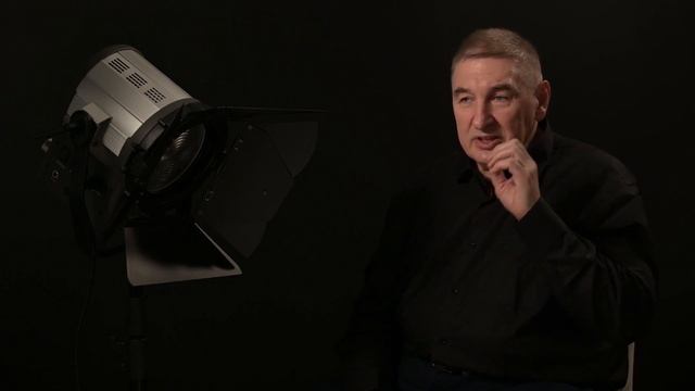 Съемка с линзовым светом GreenBean Fresnel 200 LED X3 DMX. Линза Френеля. смотреть онлайн