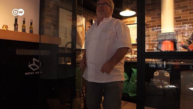 How the World’s First Autonomous Pizza Robot Works смотреть онлайн