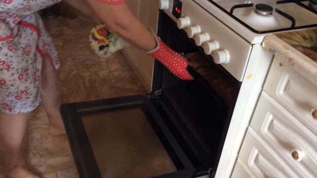 Вкусные пироги, испекли мы с бабушкой!!!! смотреть онлайн