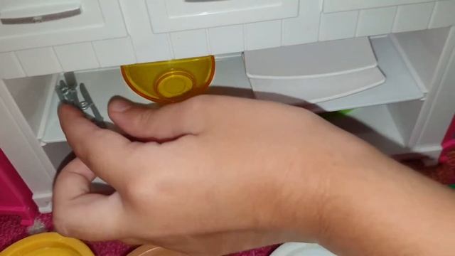 Суперкухня для Барби со светом и звуком! смотреть онлайн