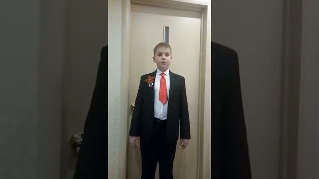 Черноусов Степан, 11 лет, р.п. Ордынское, читает стихотворение Р. Казаковой "На фотографии в газете смотреть онлайн