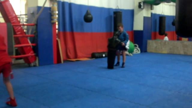 Детский манекен для борьбы Born2Fight смотреть онлайн