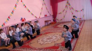 Супер танец в детском саду "Мы десантники"