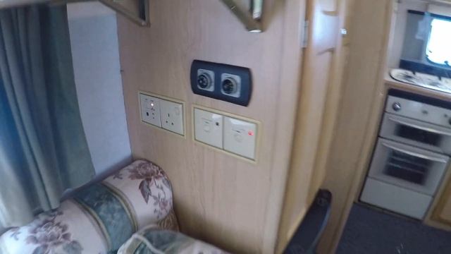 Обзор малыша-крепыша,автодома-туриста ELDDIS Riviera 2004 года 750 кг категория прав только B огонё смотреть онлайн