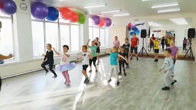 ZUMBA KIDS/ИЖЕВСК/ZUMBA LENTO смотреть онлайн