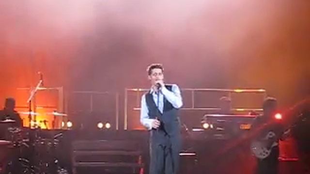 Matthew Morrison - She's Like the Wind (Hammersmith Apollo, London UK) смотреть онлайн