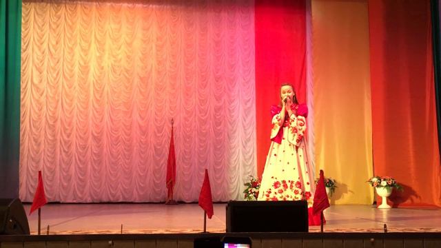 Какая ж песня без баяна 🎤 Дарья Маслова 100 лет ВЛКСМ ✨💐 смотреть онлайн