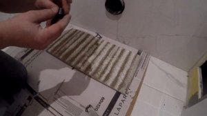 Люк невидимка из керамогранита на магнитах. Процесс установки