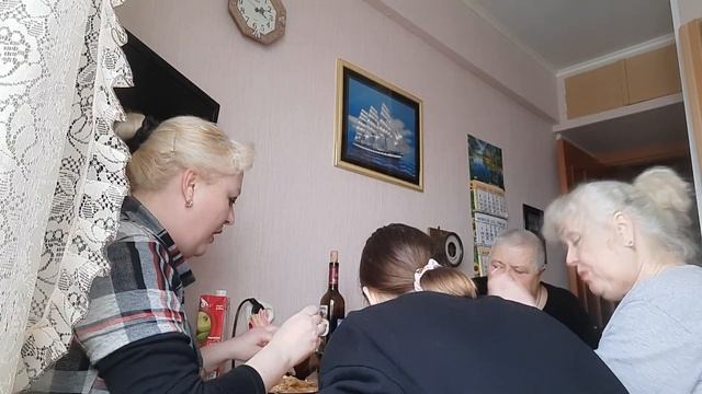 СЪЕЗДИЛИ В ГОСТИ К РОДИТЕЛЯМ. ПОДАРИЛИ ПАЛЫЧУ ПОДАРОК. (АРХАНГЕЛЬСК) смотреть онлайн