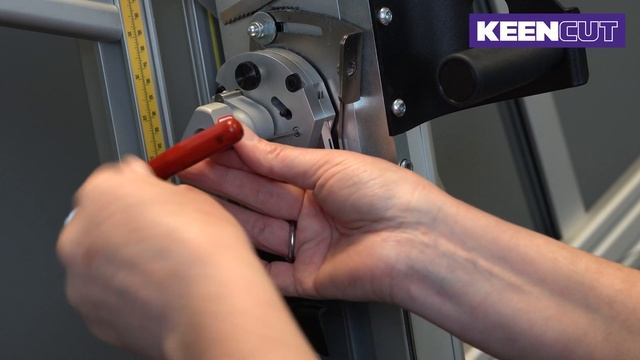 Keencut LIVE! - How to correctly install and use the glass cutting kit for the Keencut SteelTrak смотреть онлайн
